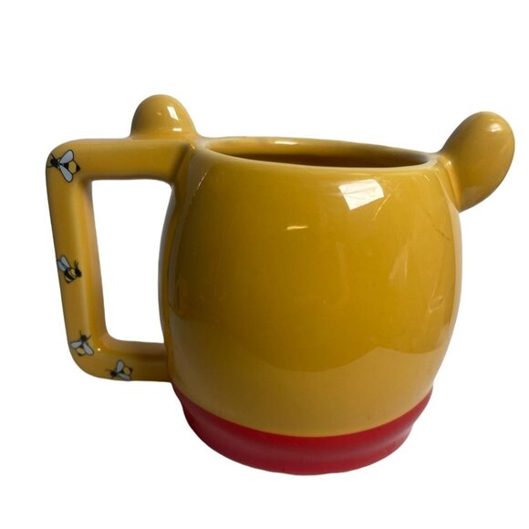 Disney Store Winnie the Pooh Mug Ceramic 3D Bear Bumble Bee Coffee Mug - Picture 2 of 7